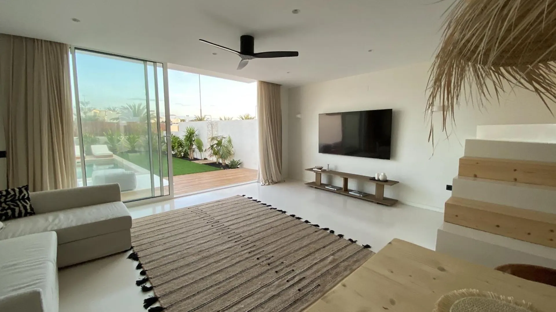 Casa Damar With Sea View & Heated Pool Villa Corralejo